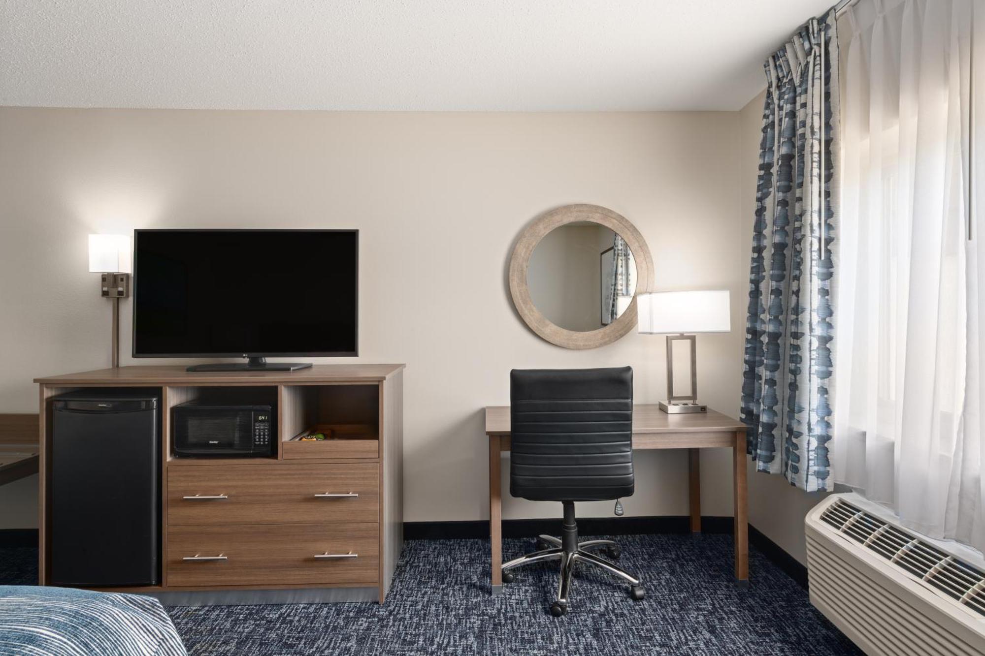 Baymont By Wyndham Mt. Pleasant Mount Pleasant Quarto foto